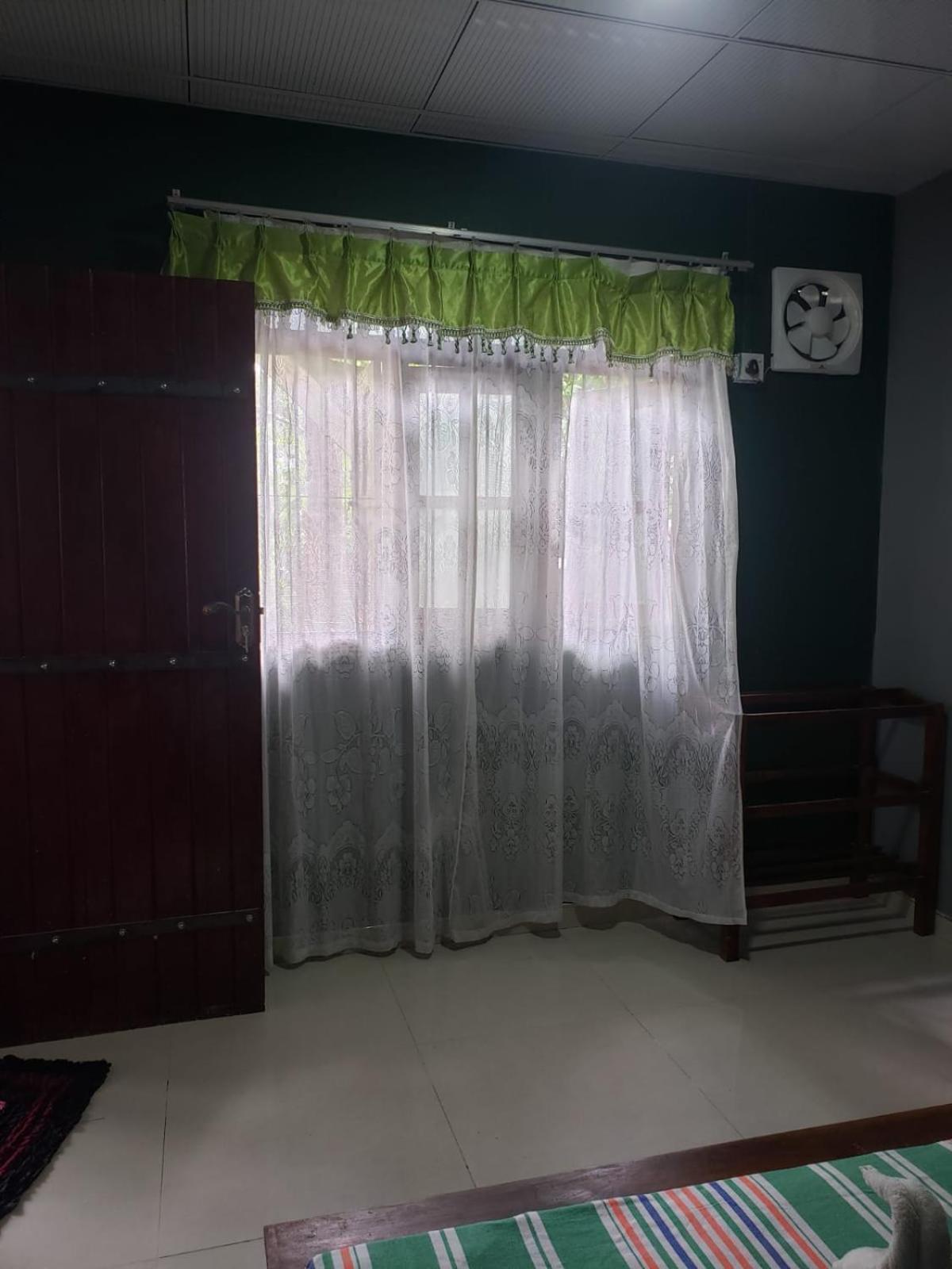 Tiny Homestay