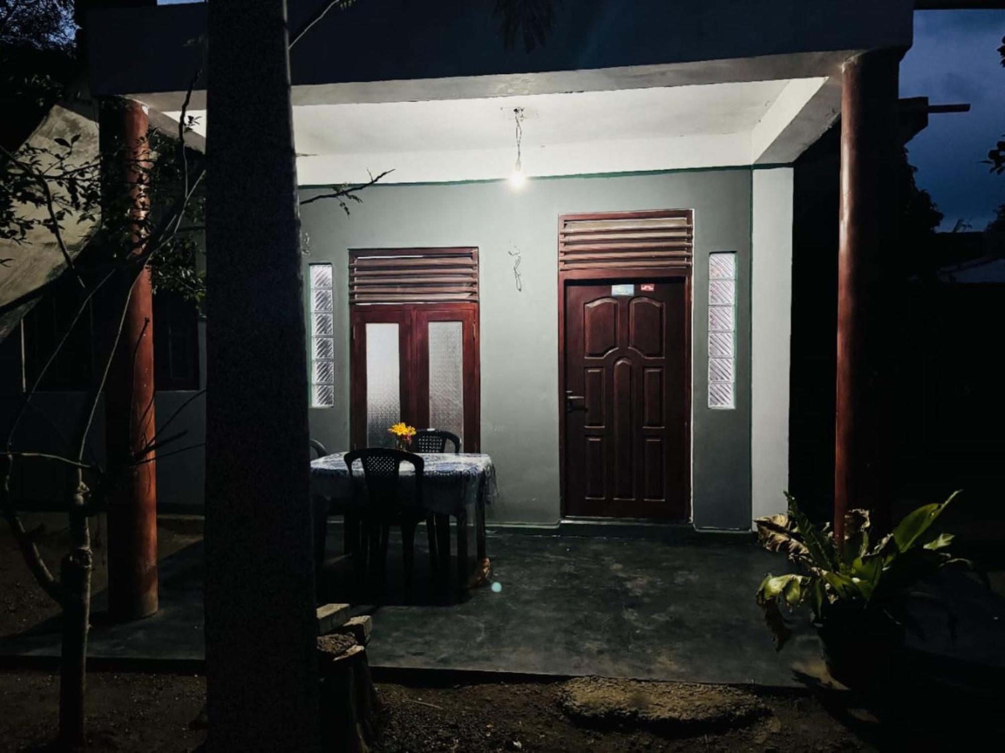 Tiny Homestay *