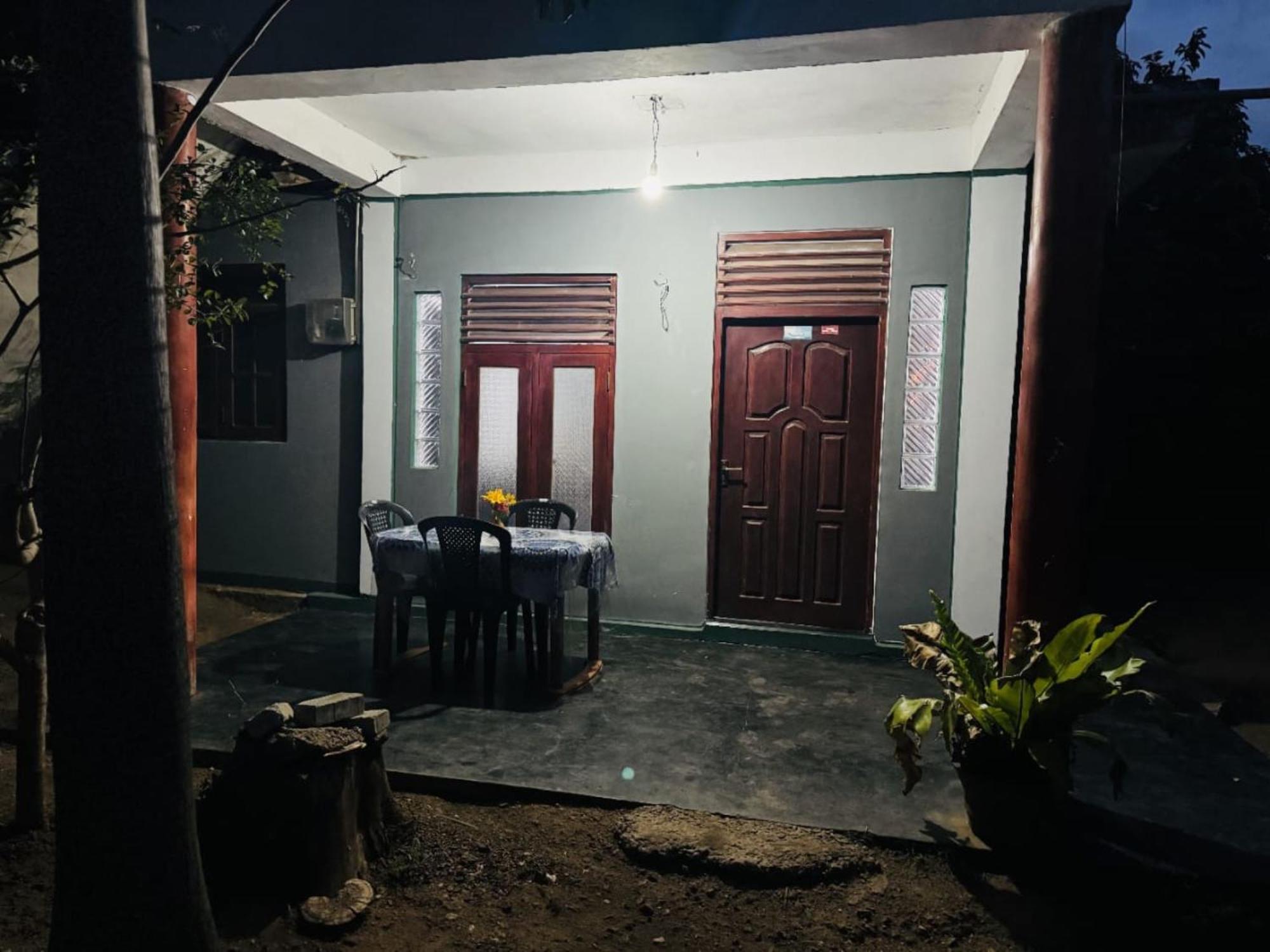 Tiny Dambulla